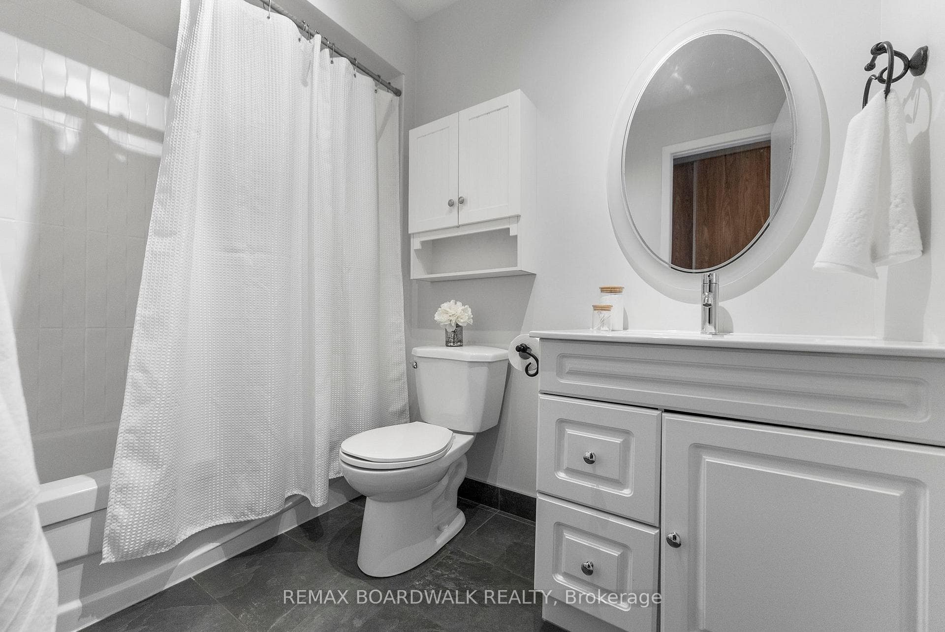 614 Tanguay Court photo 21