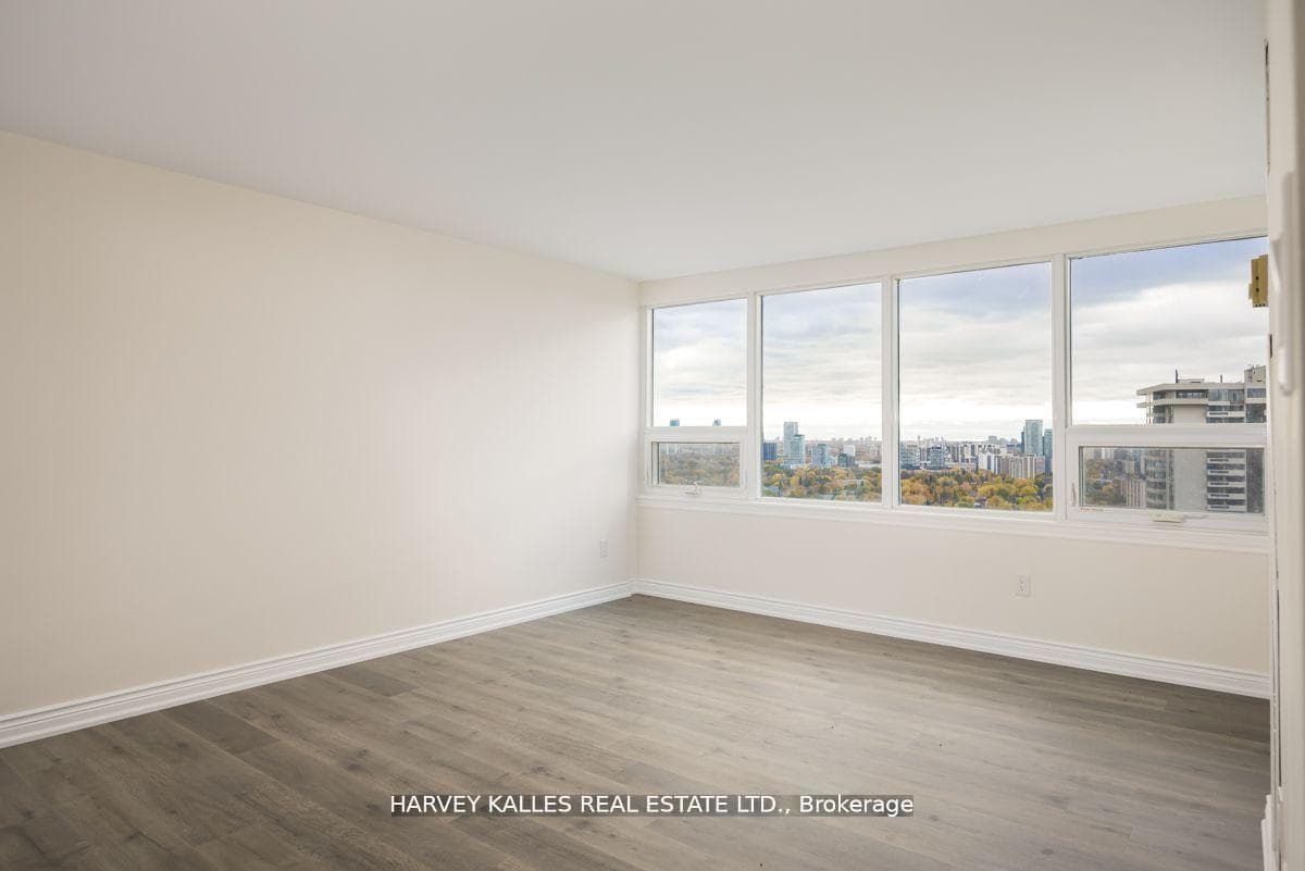 55 Skymark Drive Unit 2903 photo 9