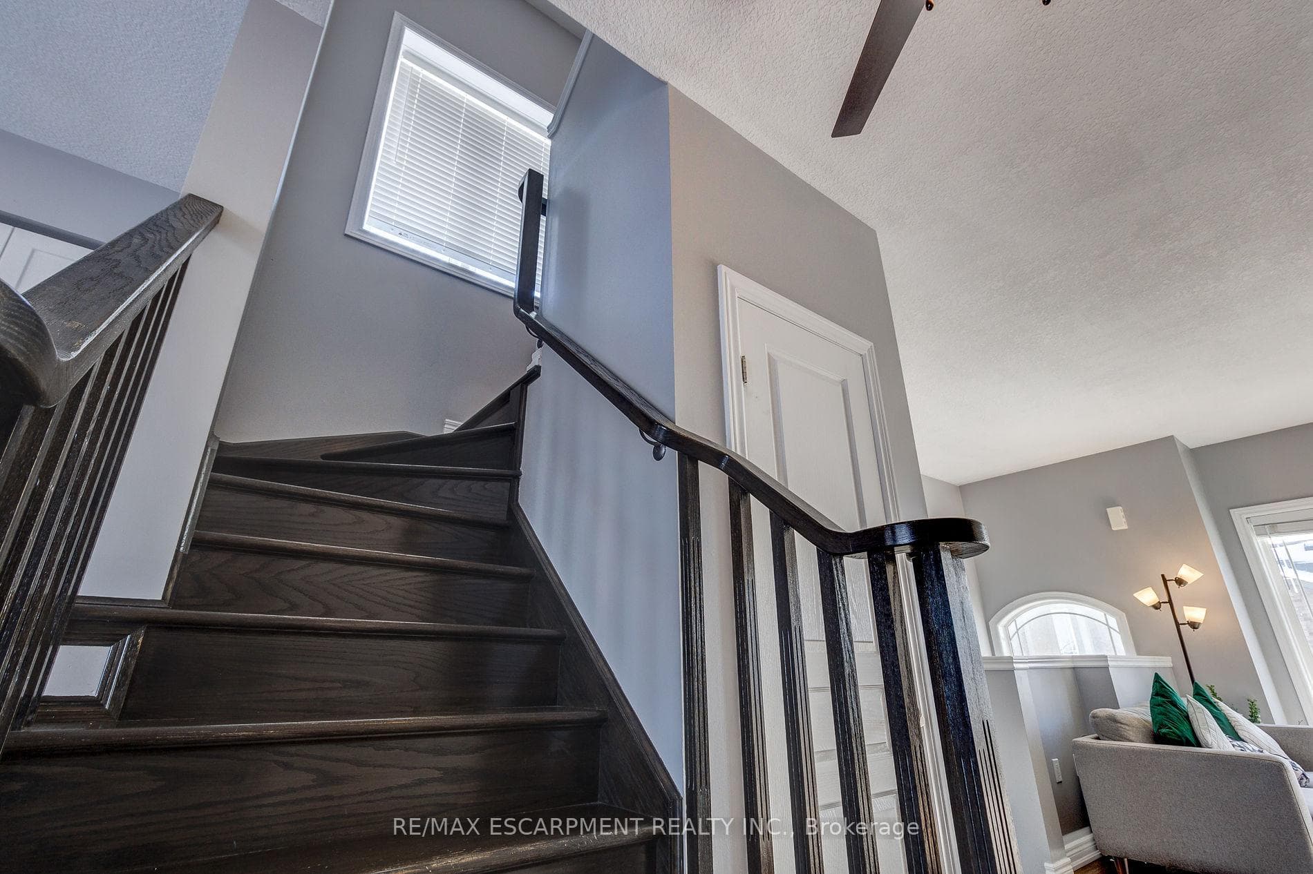 82 Bloom Crescent photo 31