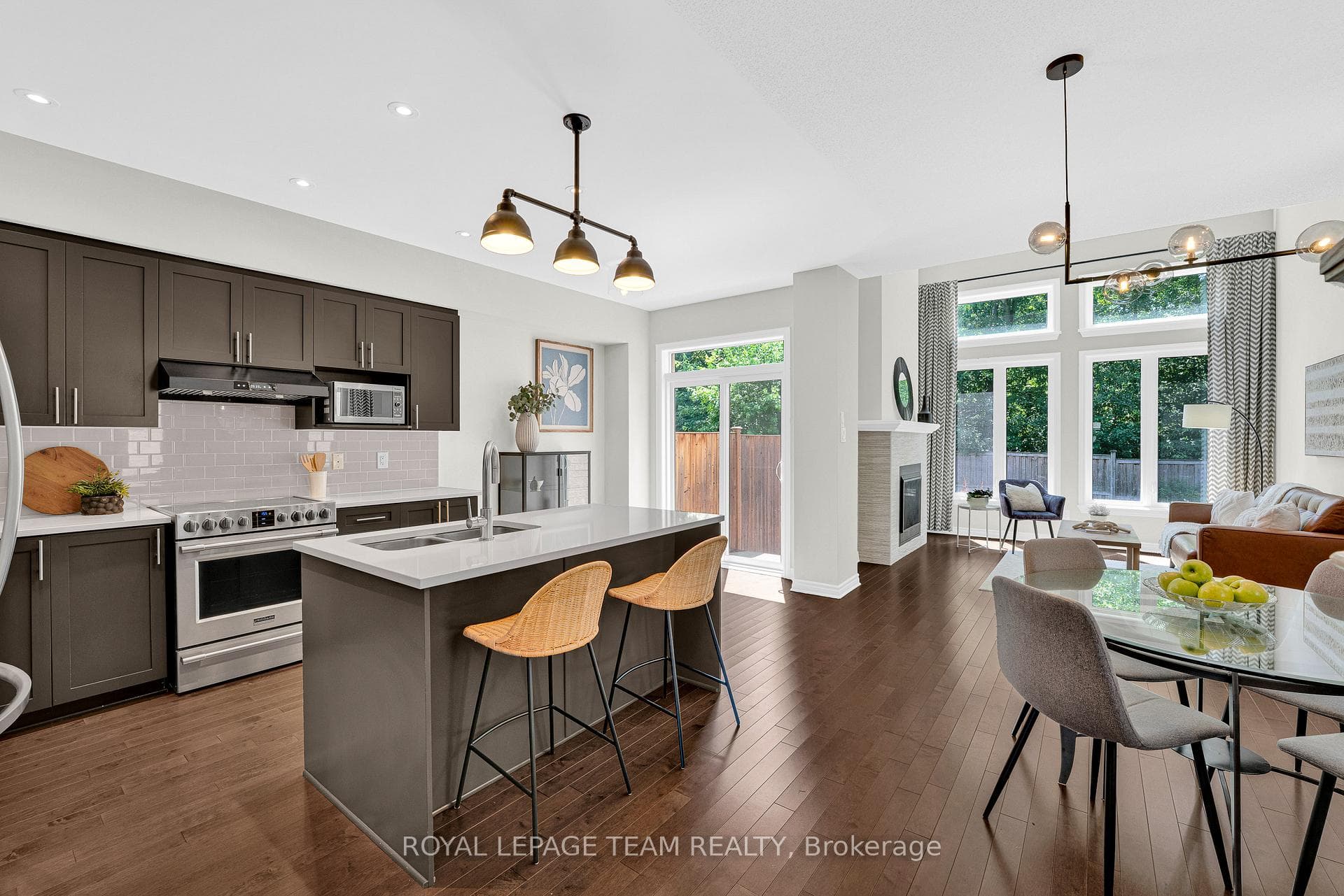 534 STARGAZER Crescent photo 7