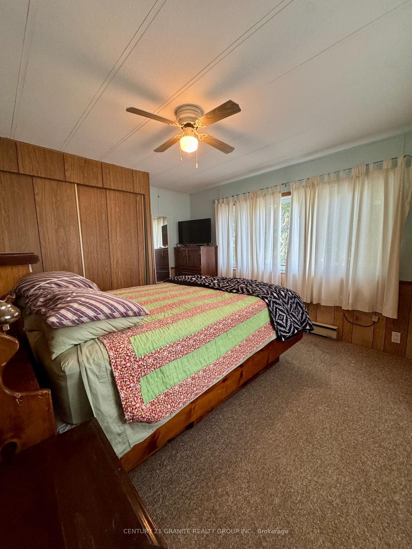 1641 Boulter Road photo 5