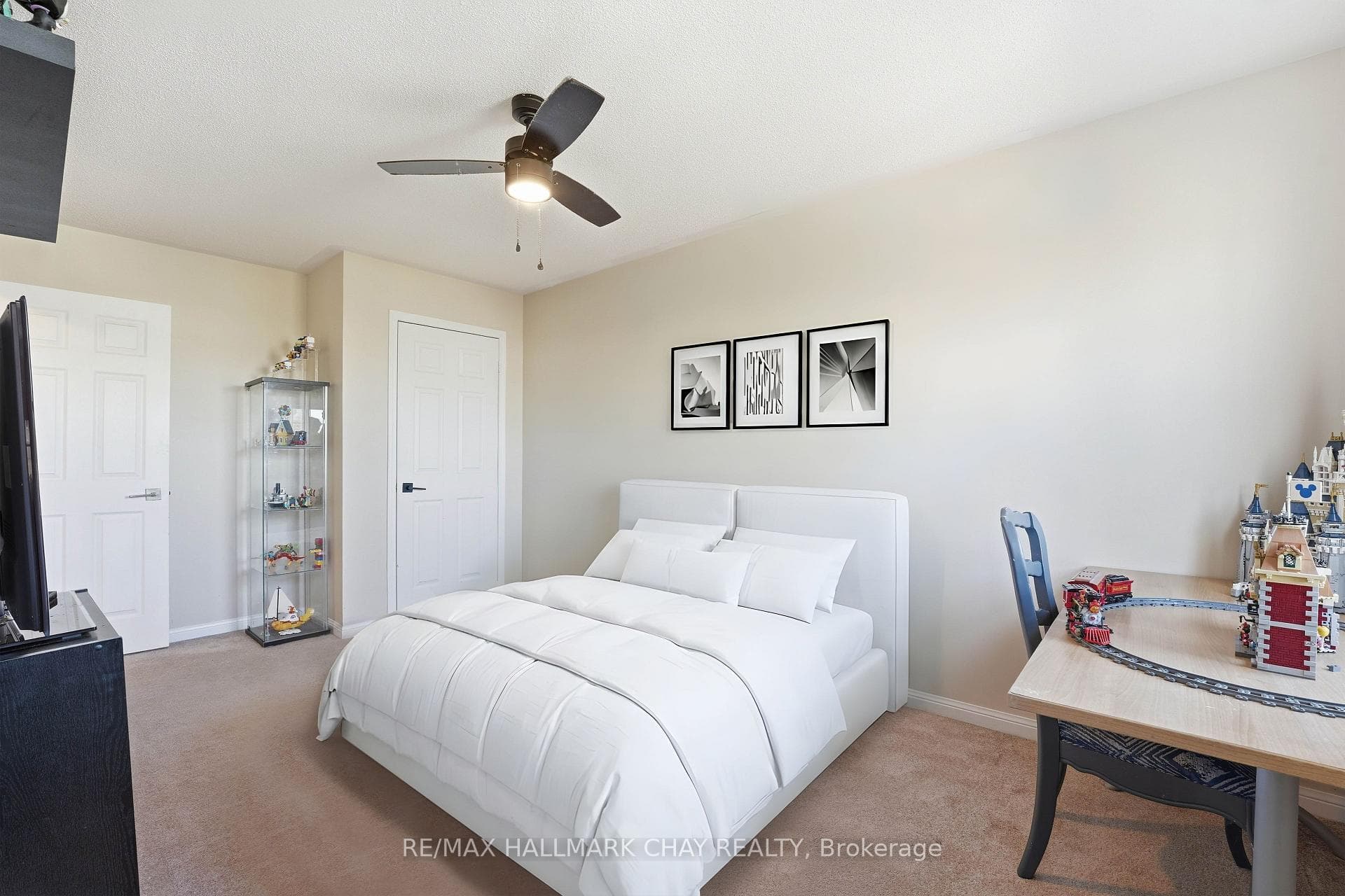 167 Maplewood Drive photo 17