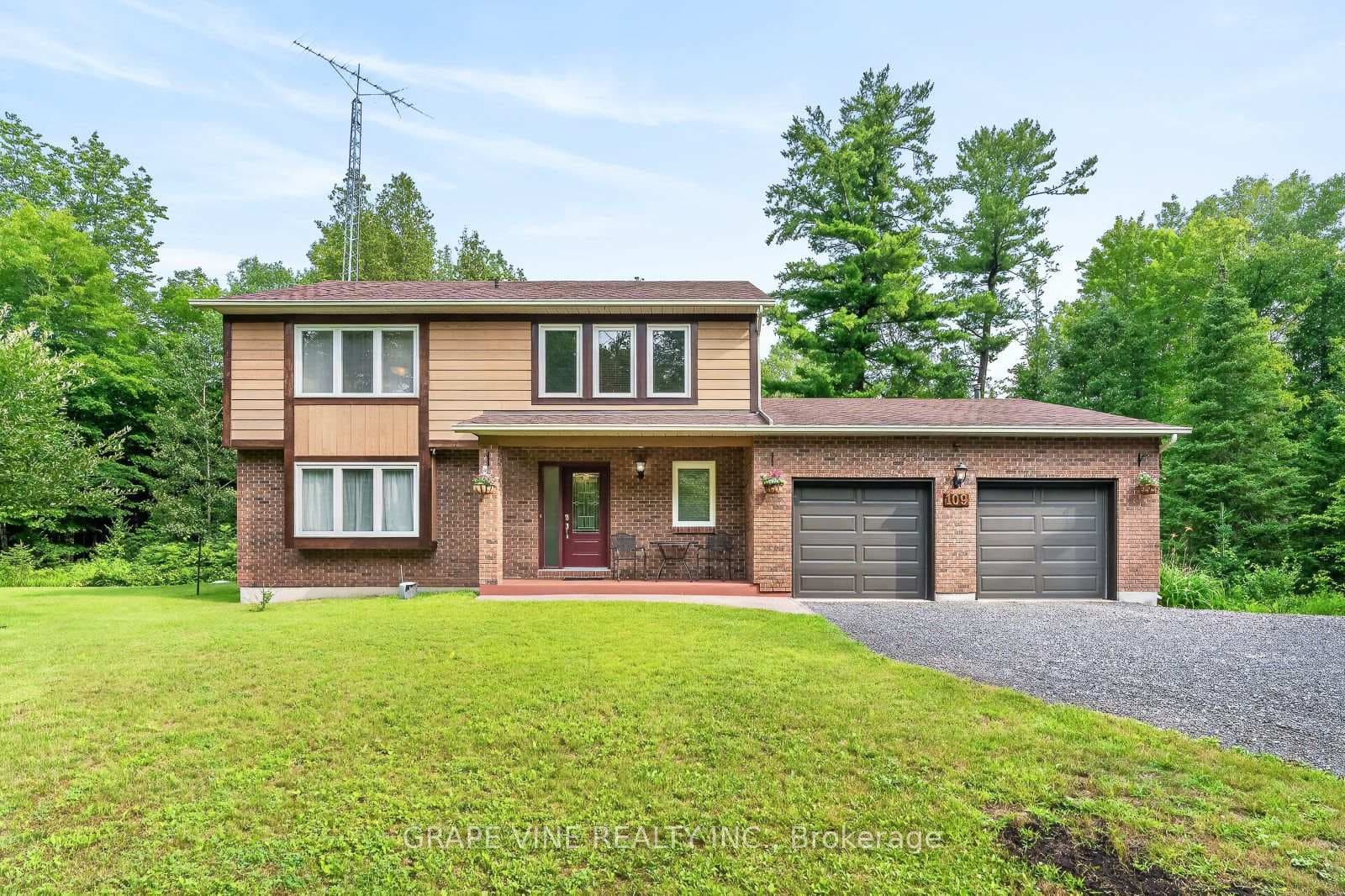 109 MIDVALE Drive photo 1