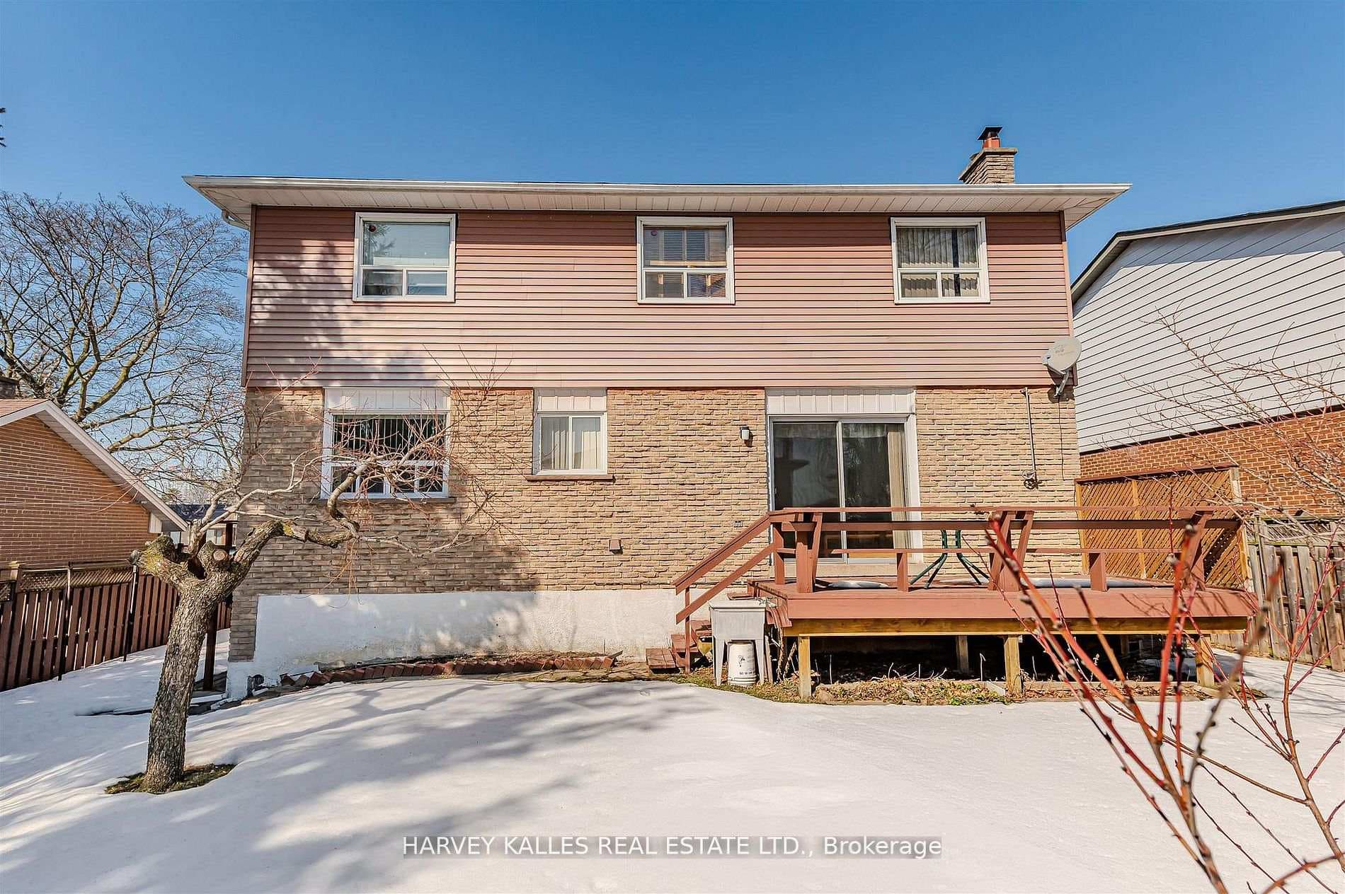 274 Mcgill Street photo 37