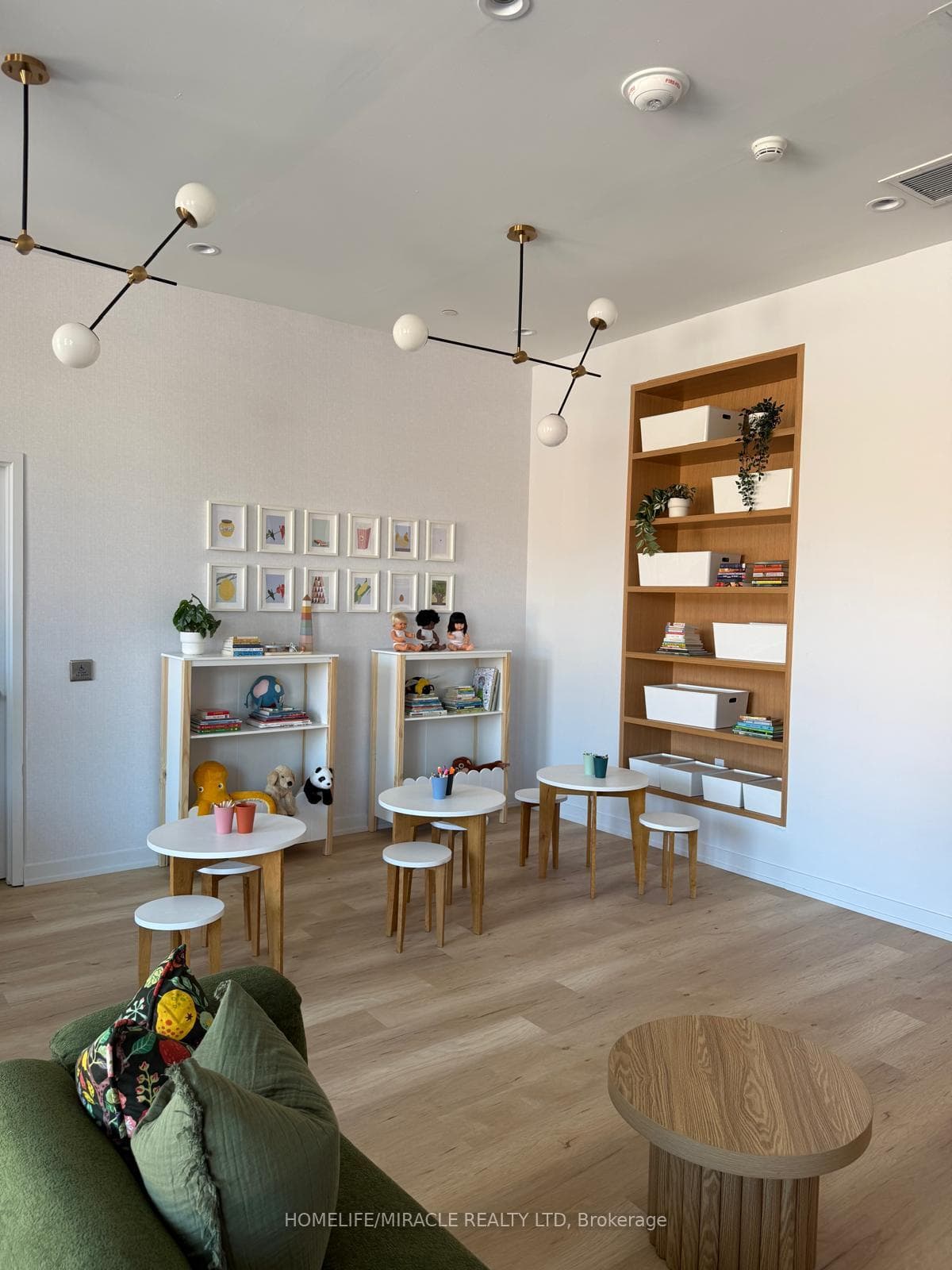 6 Chartwell Road Unit 209 photo 25