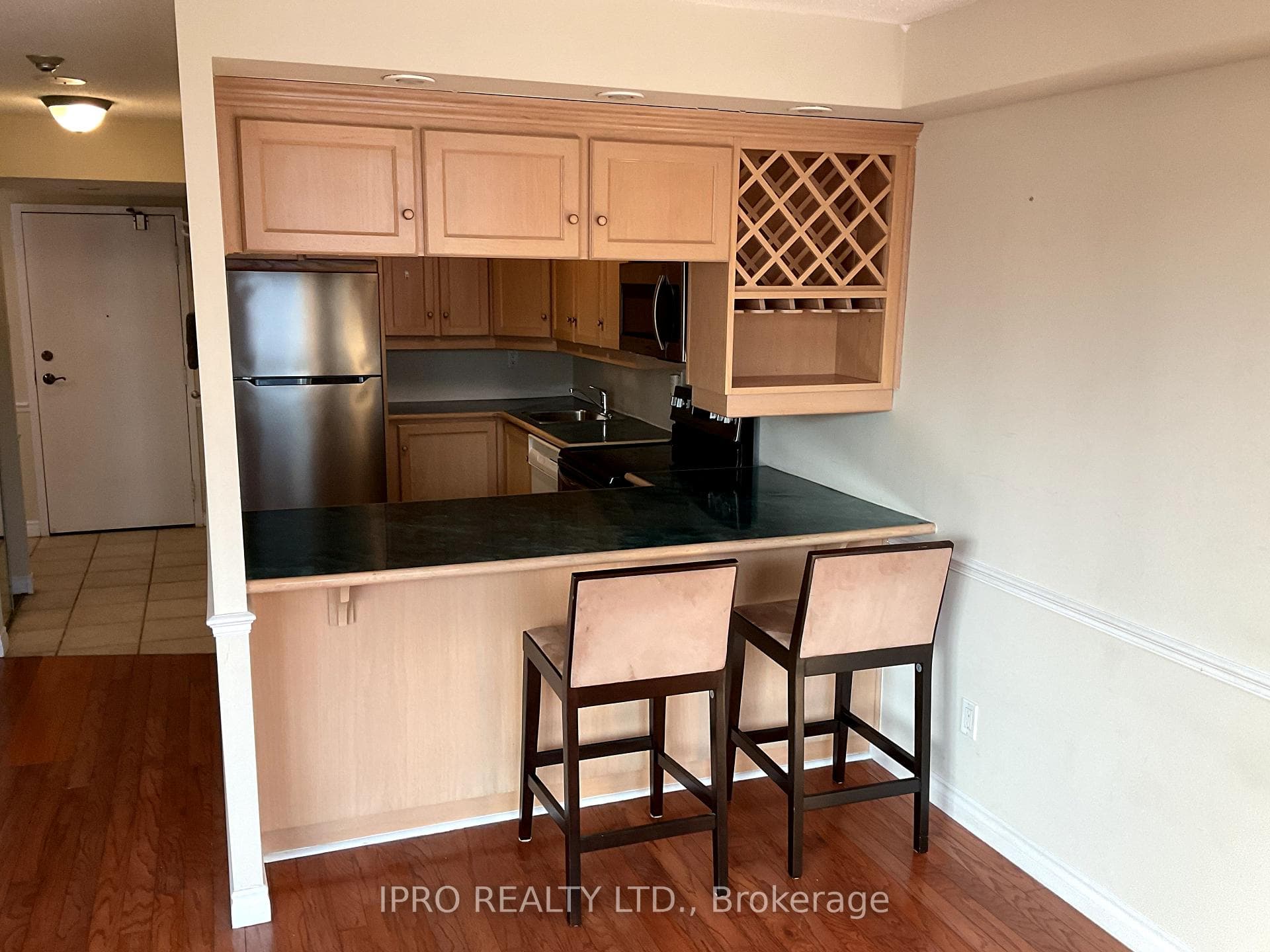 633 Bay Street Unit 2109 photo 8