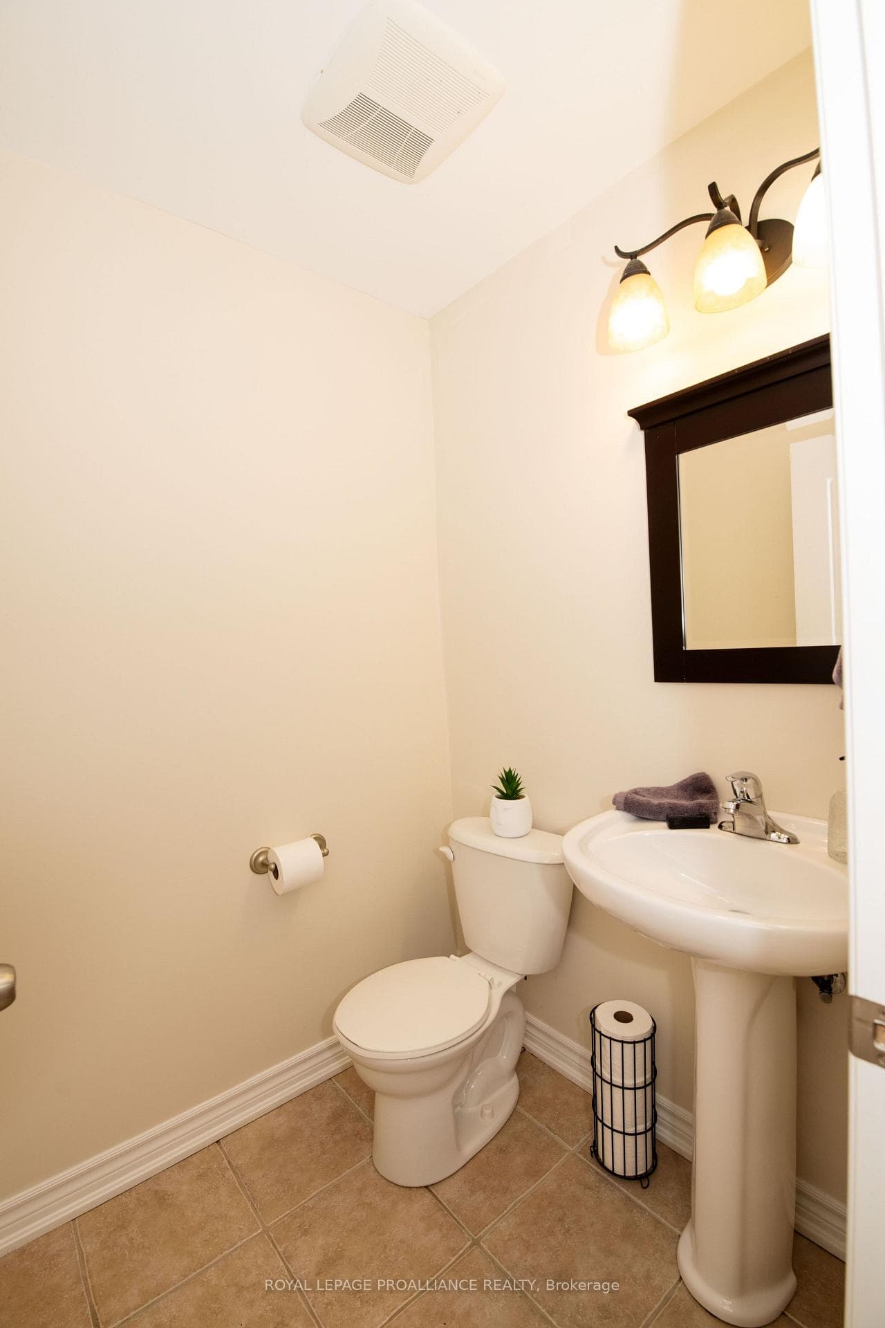 43 Vivian Drive photo 14