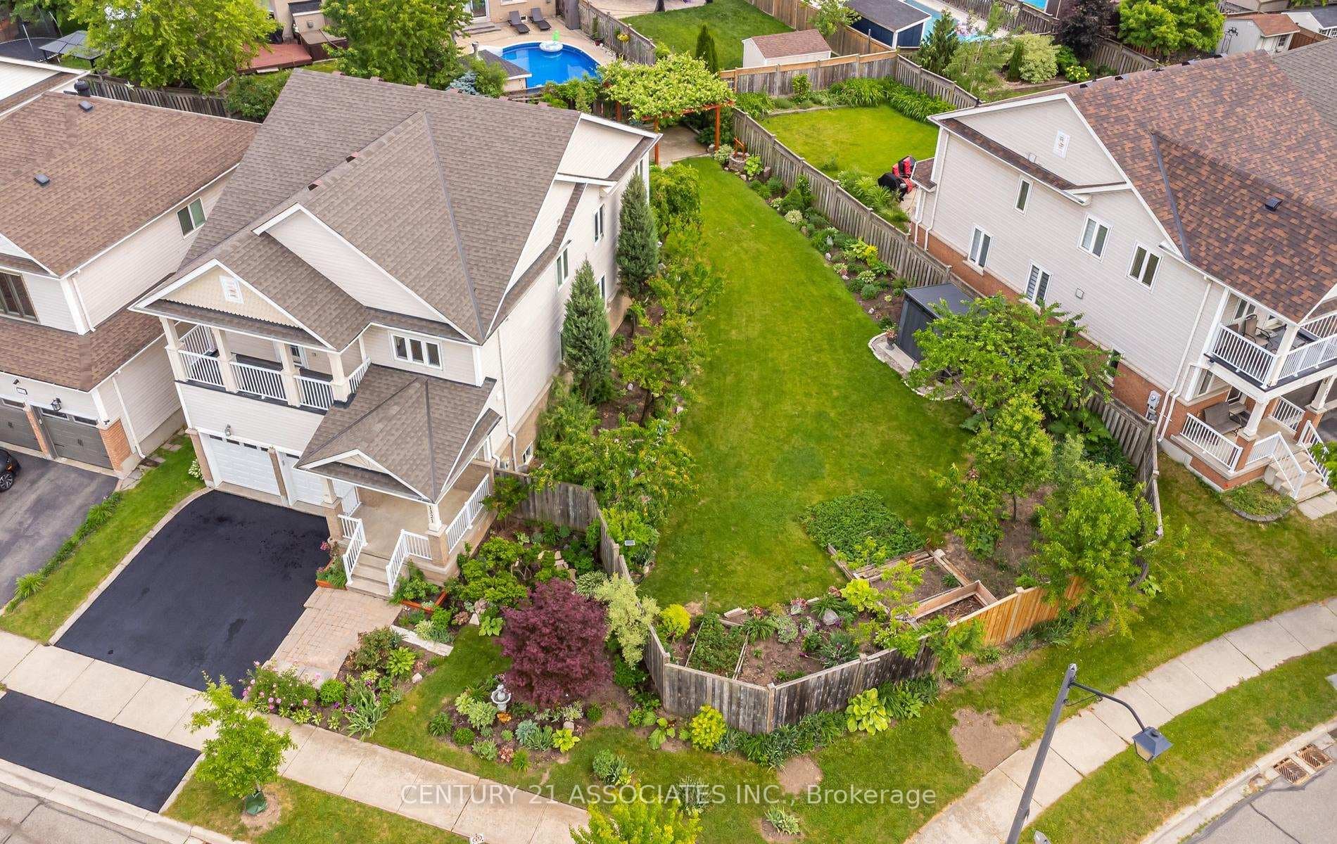 1321 Roper Drive photo 2