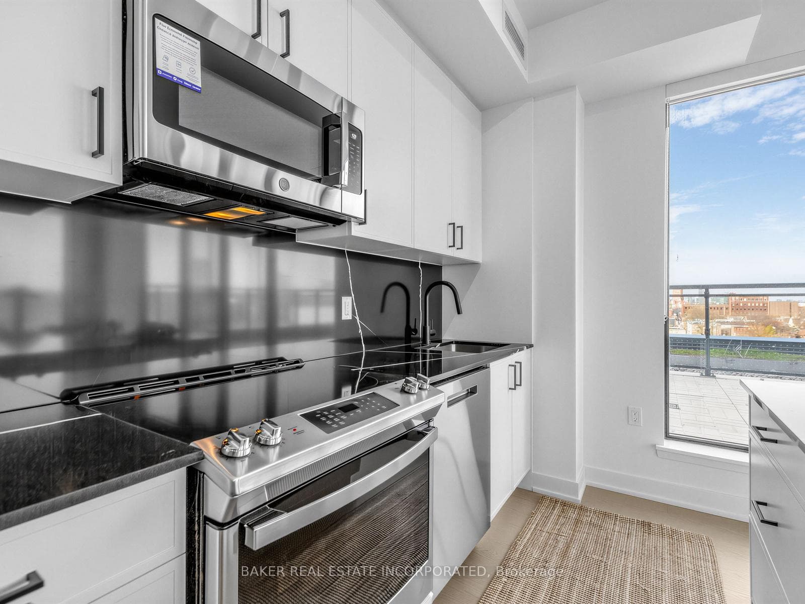 758 Dovercourt Road Unit 709 photo 15