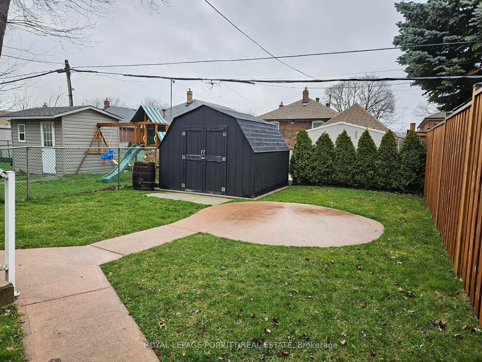 273 Delta Street photo 23