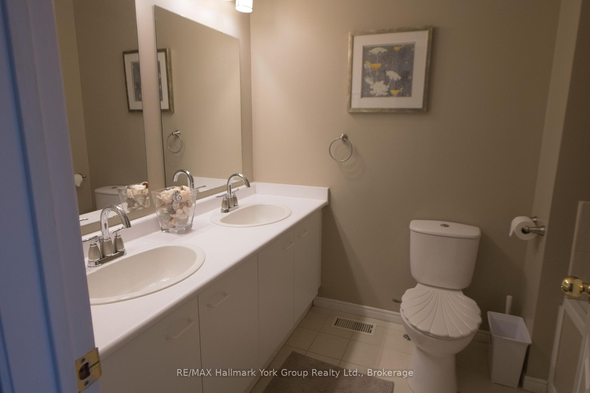 162 Settlers Way Unit 49 photo 15