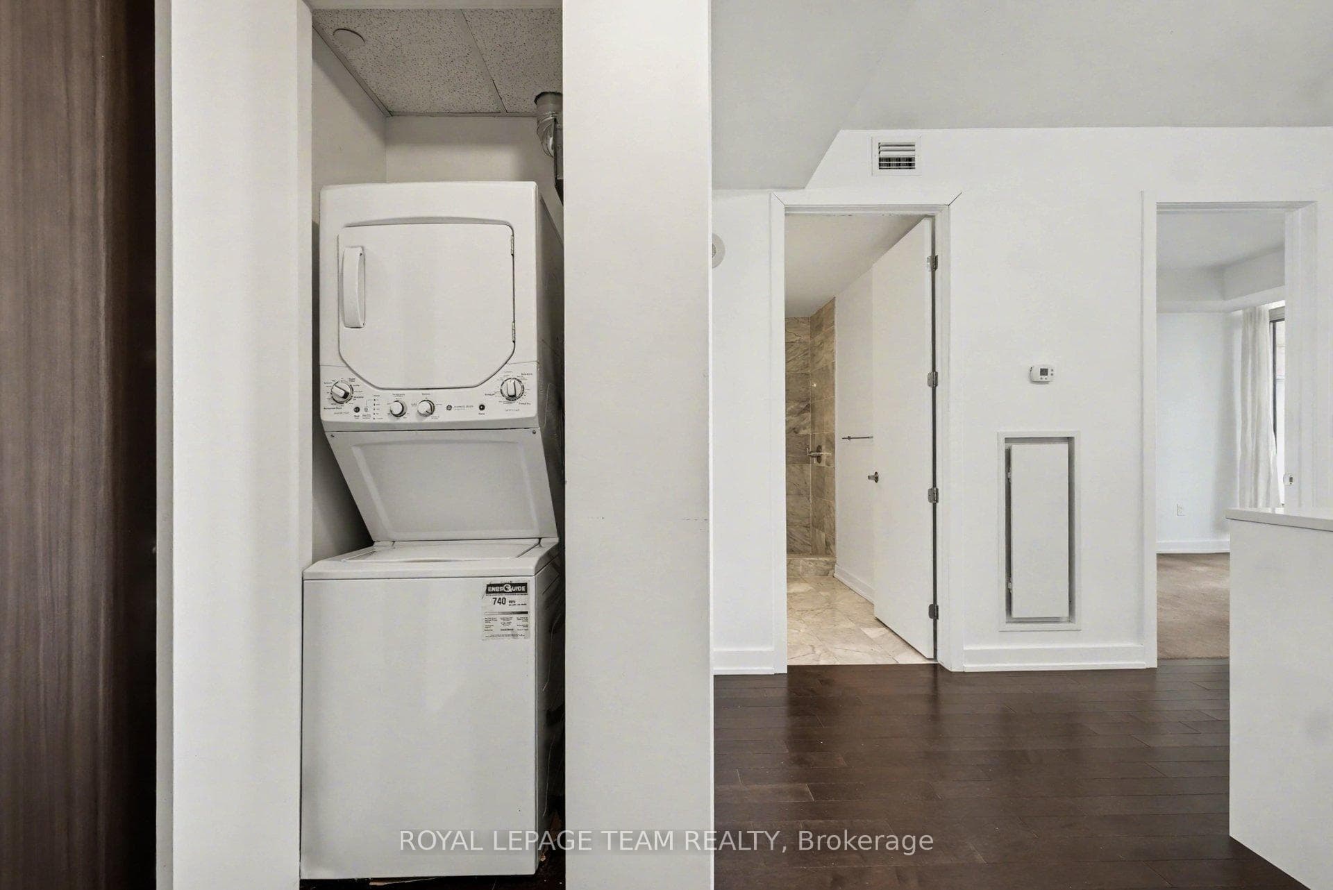 111 Champagne Avenue Unit 406 photo 17