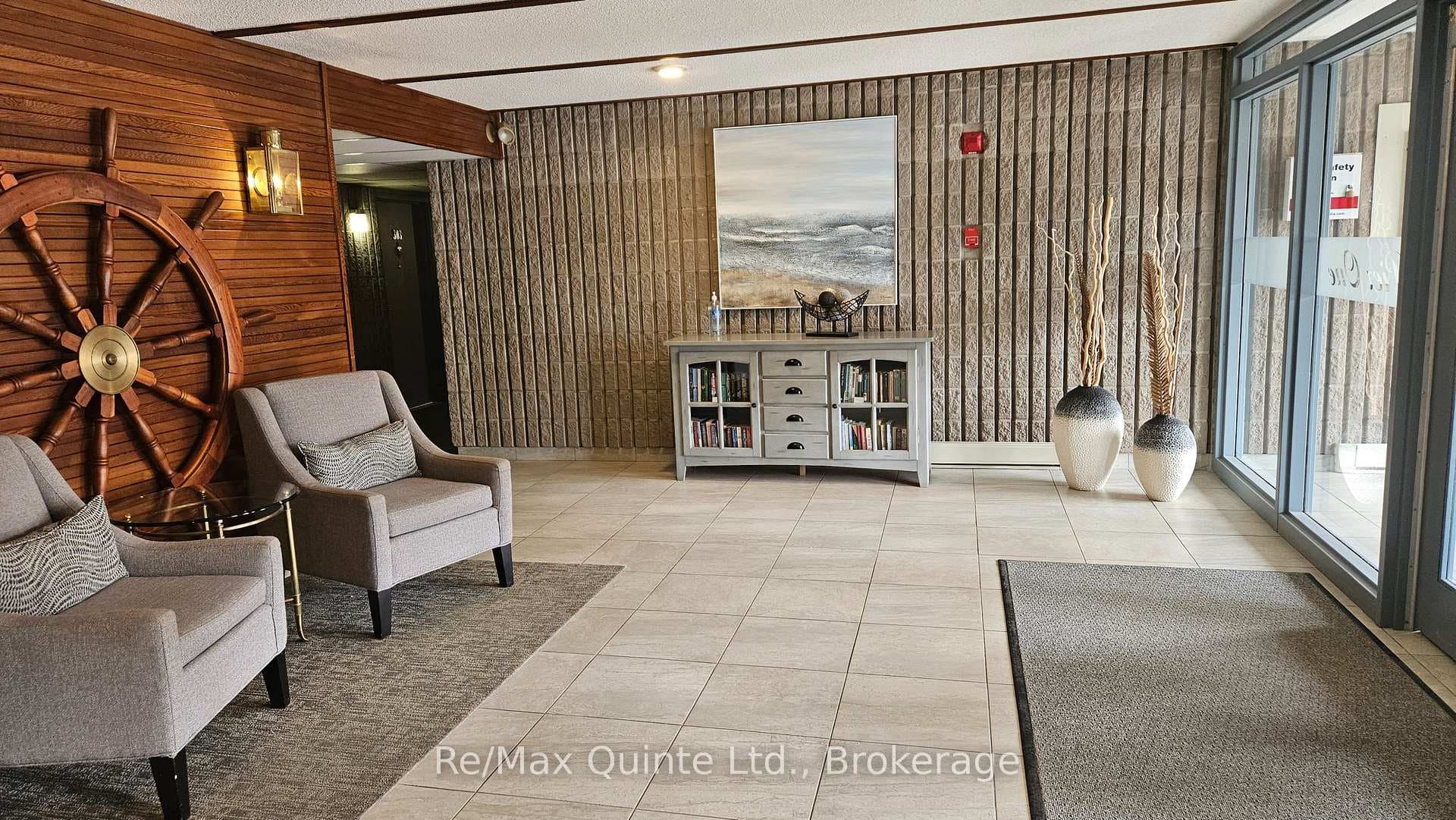 610 William Street Unit 404 photo 13