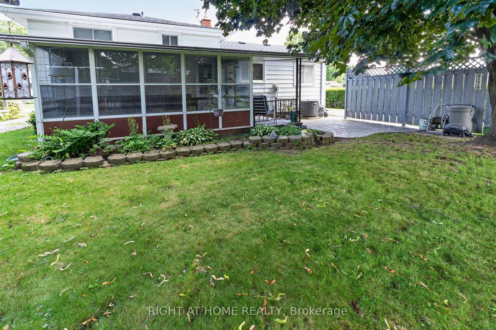 49 Locke Avenue photo 39