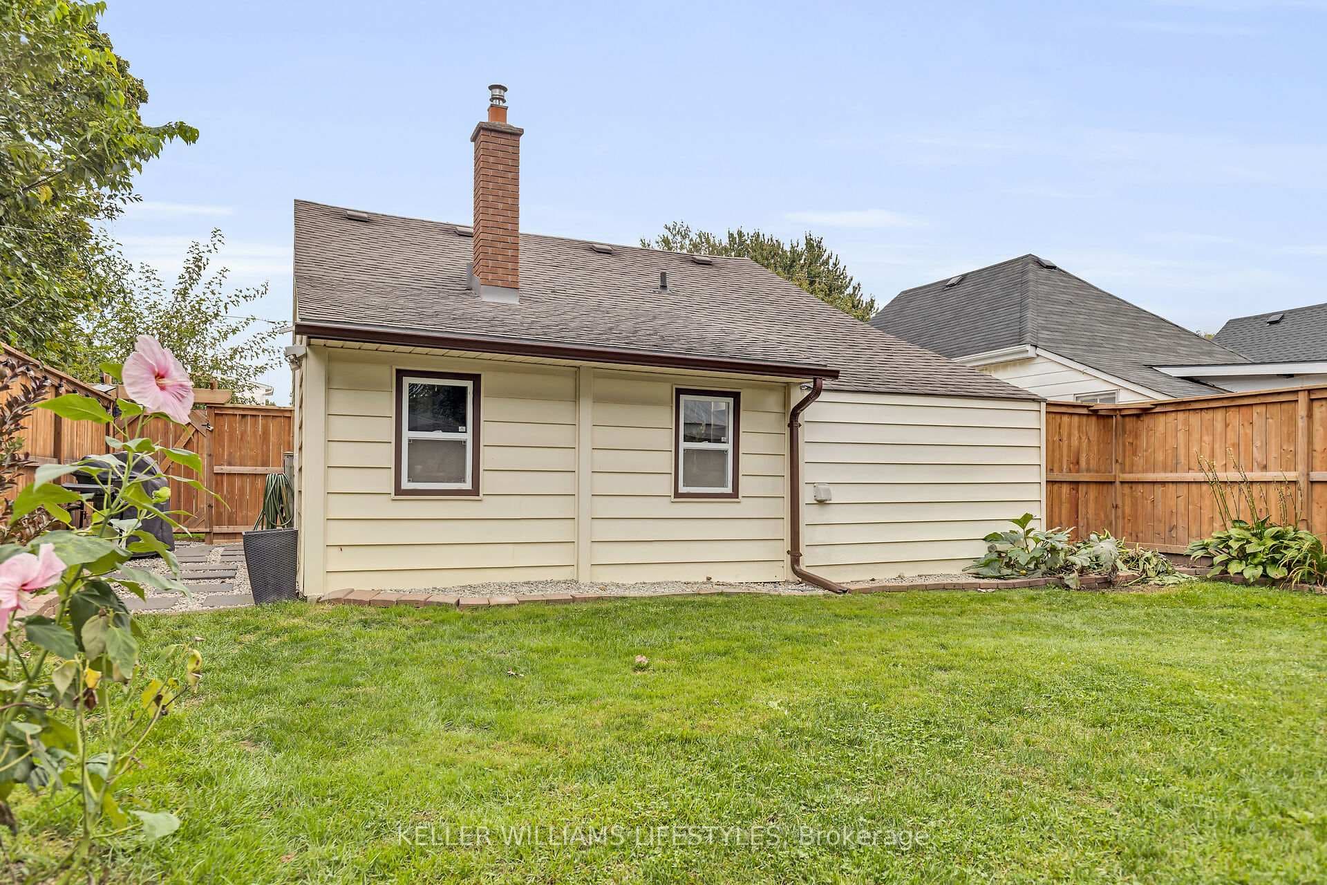 247 East Street photo 25
