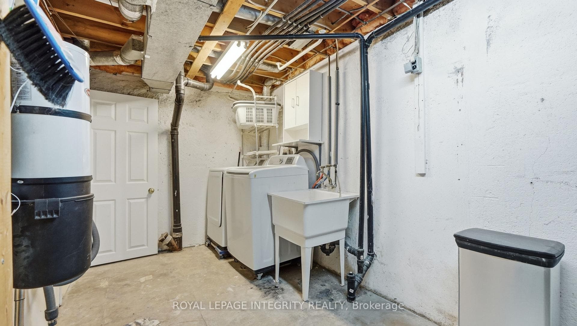 lower level laundry