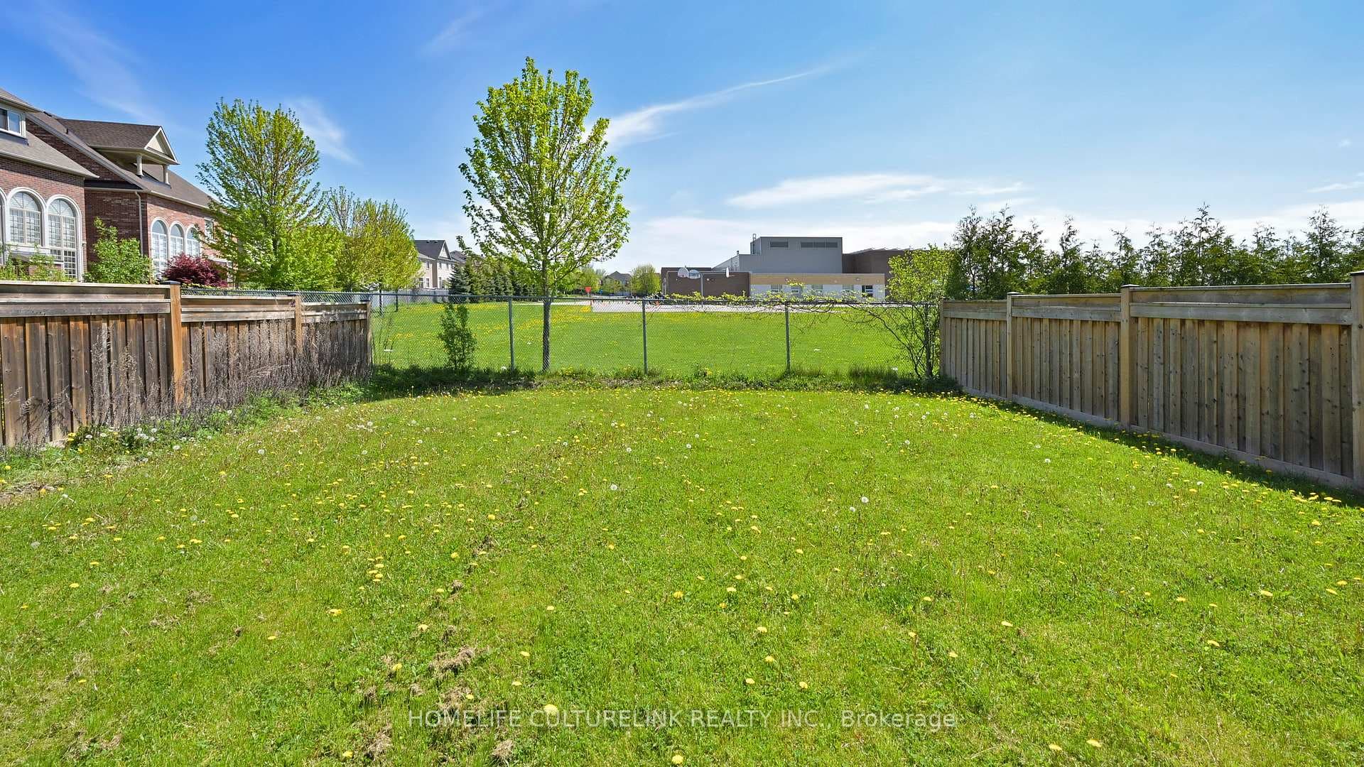 91 Chaiwood Court photo 45