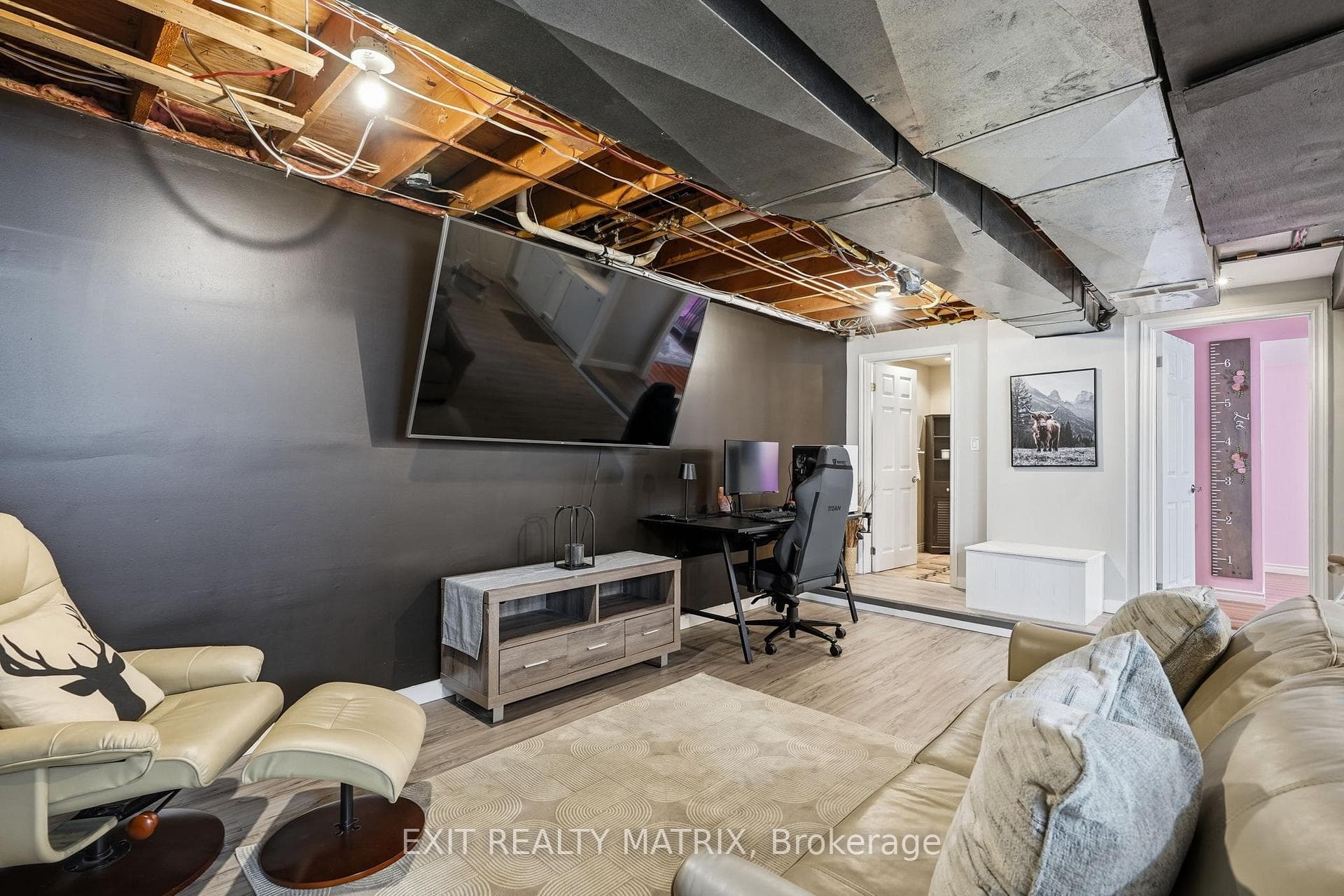 639 Boundary Road photo 22