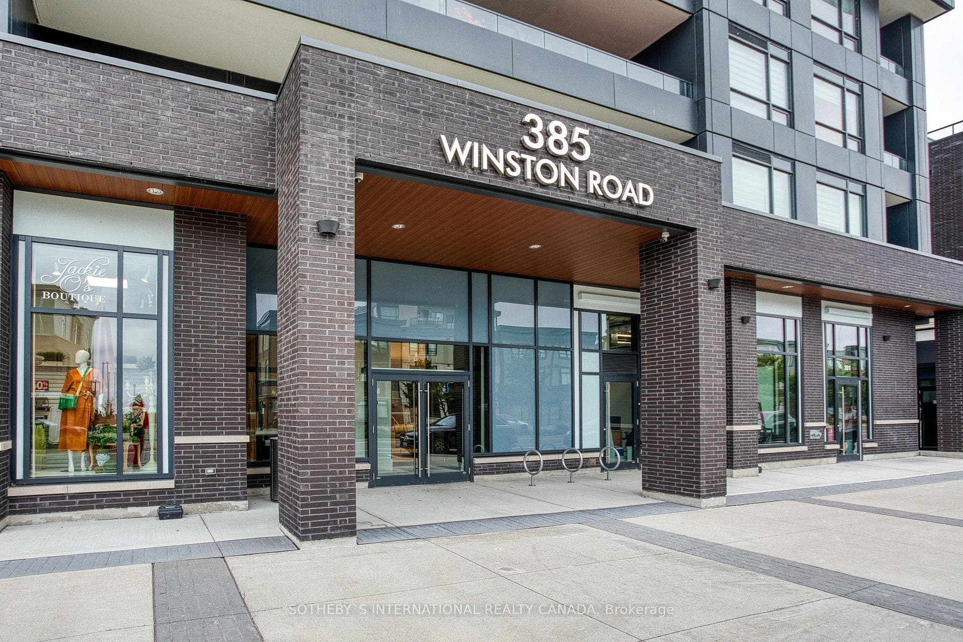 385 Winston Road Unit 903 photo 1