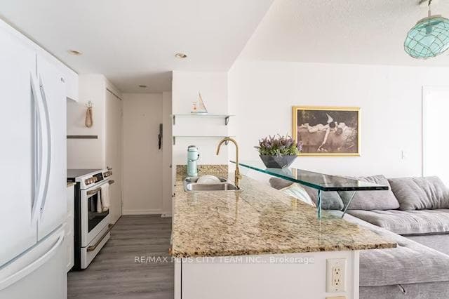 208 Queens Quay Unit 1608 photo 14