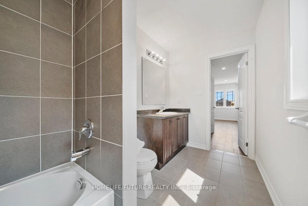 125 Baker Street photo 27