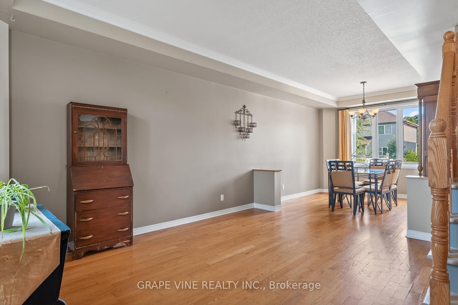 175 Allanford Avenue photo 6