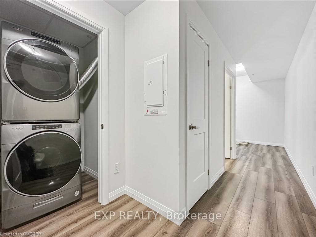 108 GARMENT STREET N/A Unit 201 photo 4