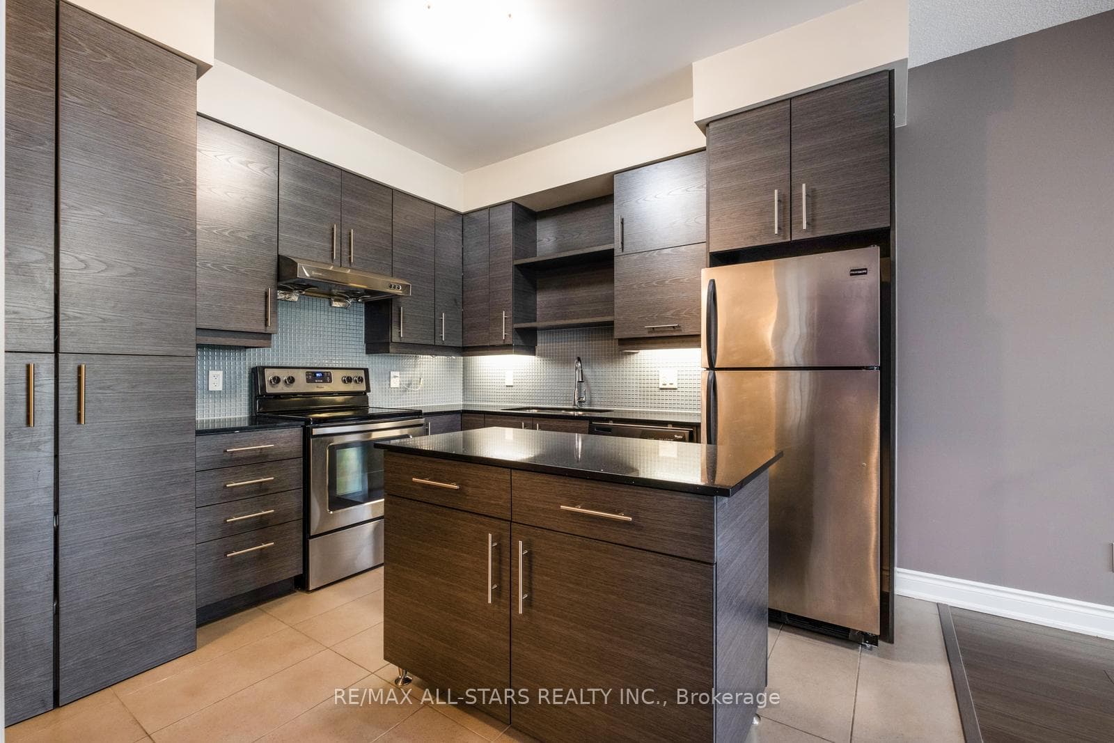 277 South Park Road Unit 315 photo 6