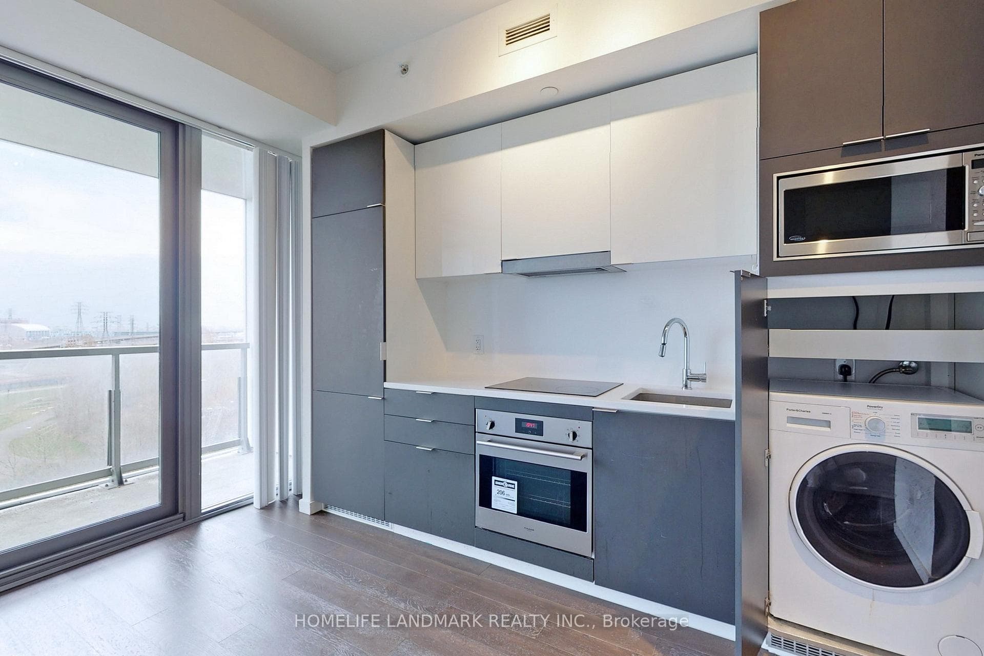 170 Bayview Avenue Unit 718 photo 15