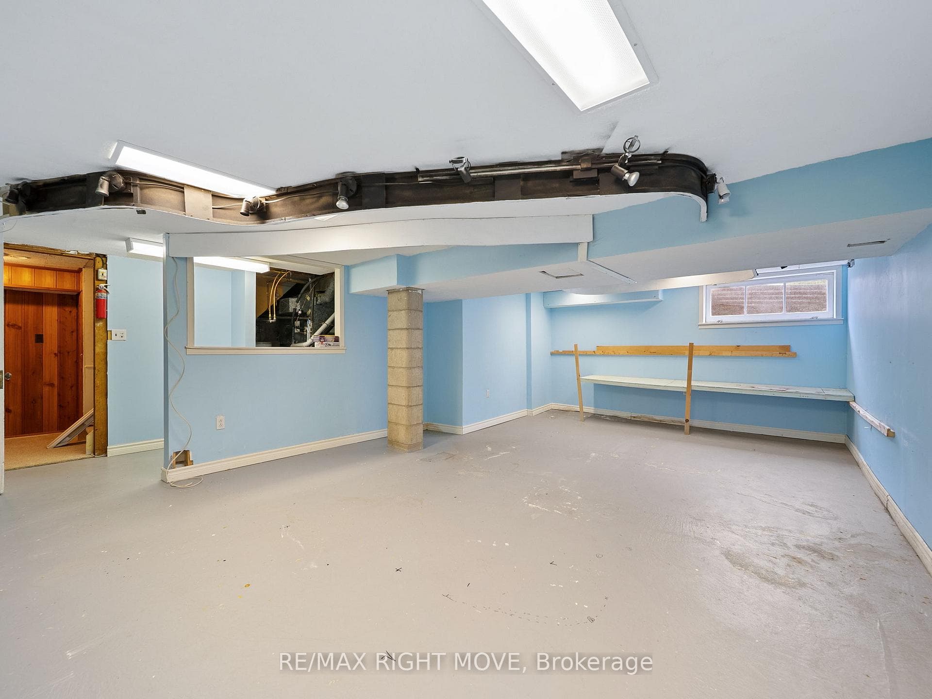 190 Martin Drive photo 23