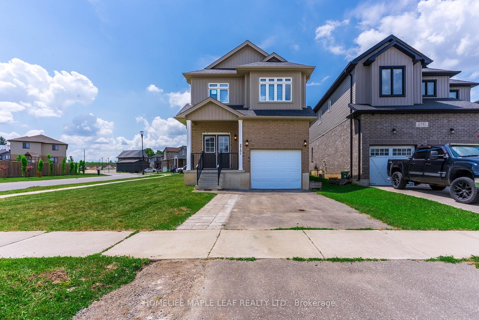 2751 Oriole Drive photo 2