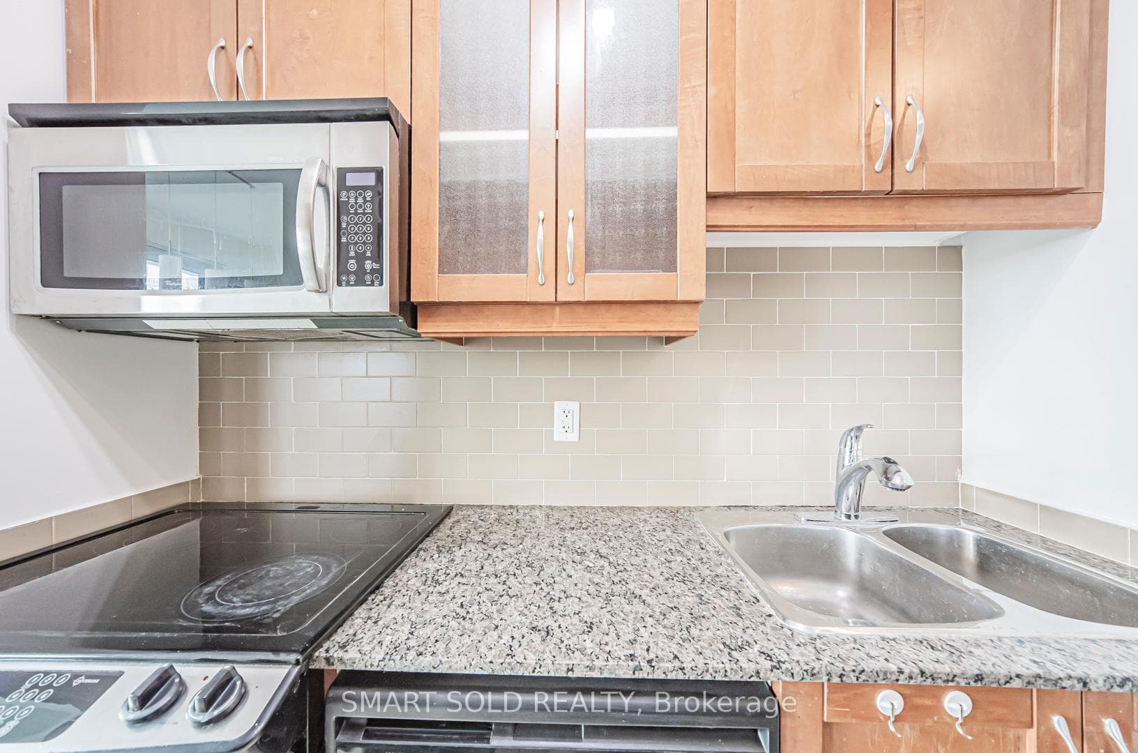 18 Holmes Avenue Unit 1103 photo 14
