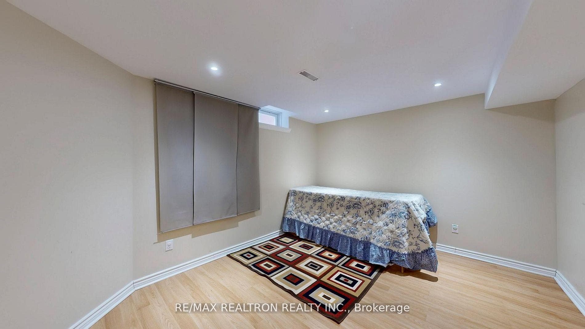 222 Silver Maple Road photo 37
