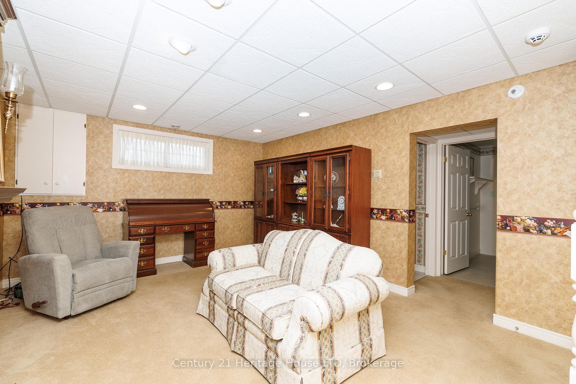 Spacious lower level rec room