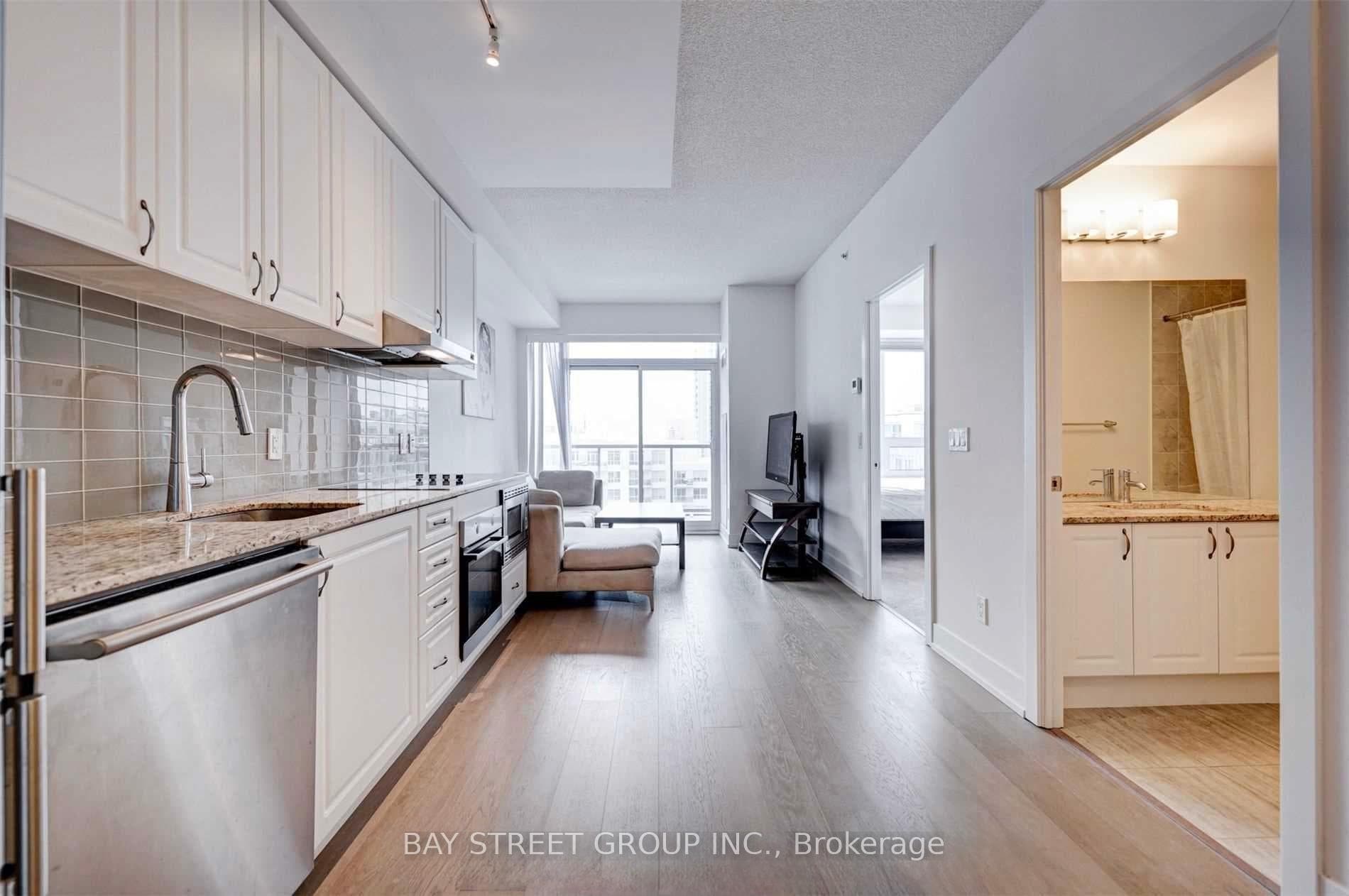 7 Kenaston Gardens Unit 719 photo 10