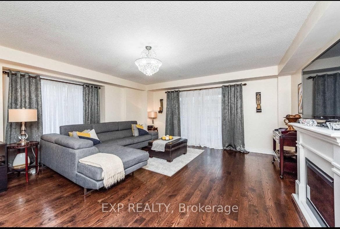 20 Blunden Road photo 12