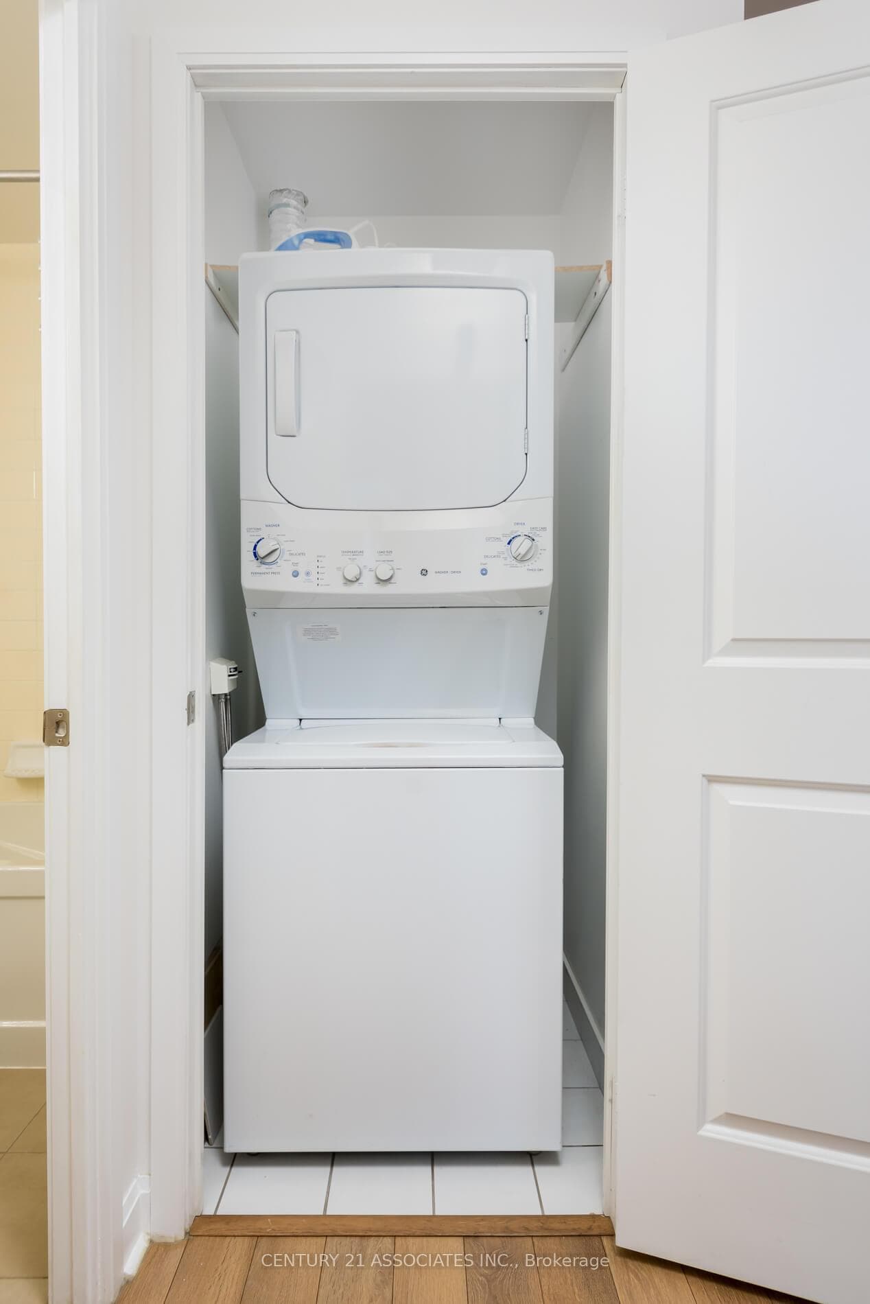 1 Michael Power Place Unit 418 photo 18