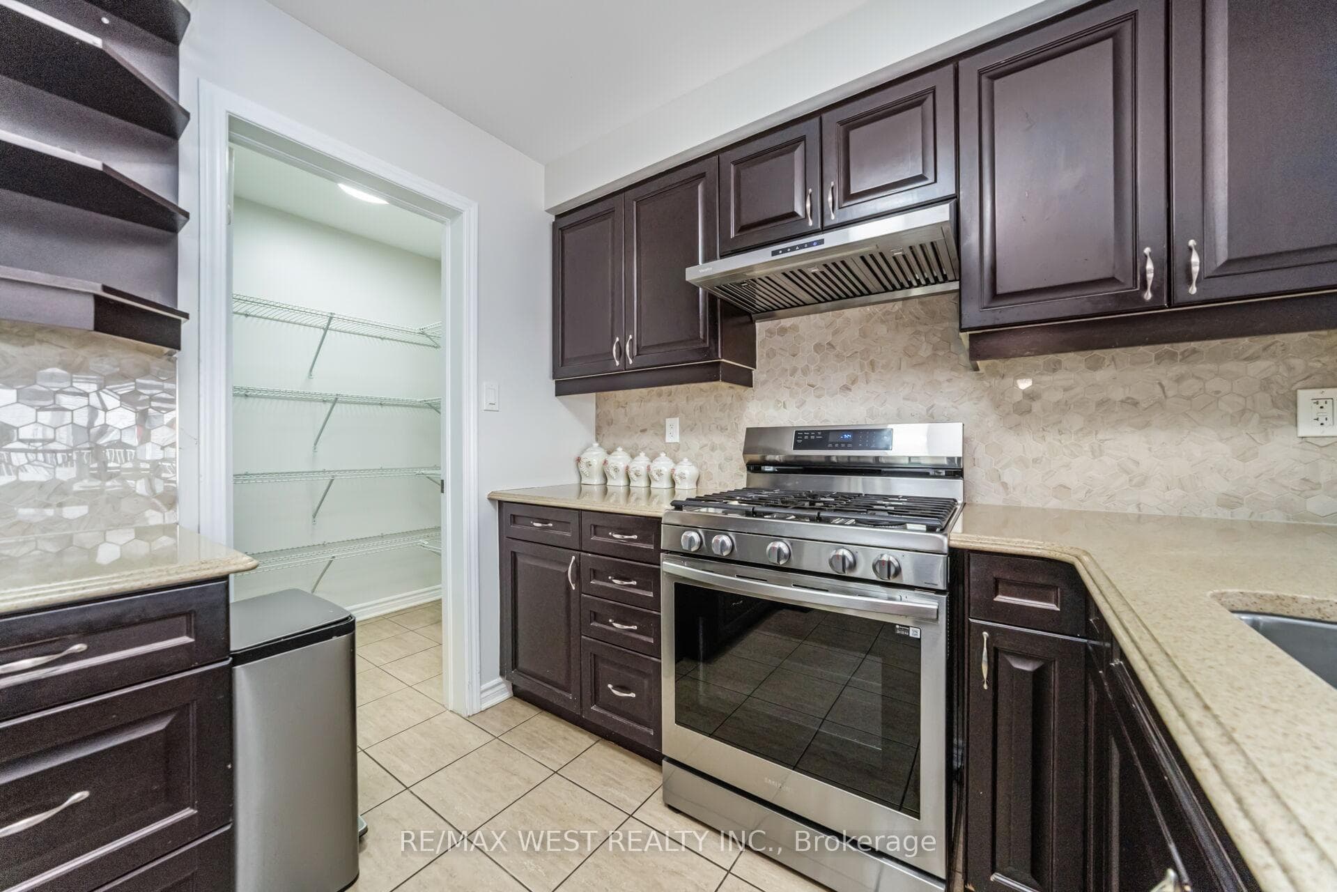1636 LEBLANC Court photo 13
