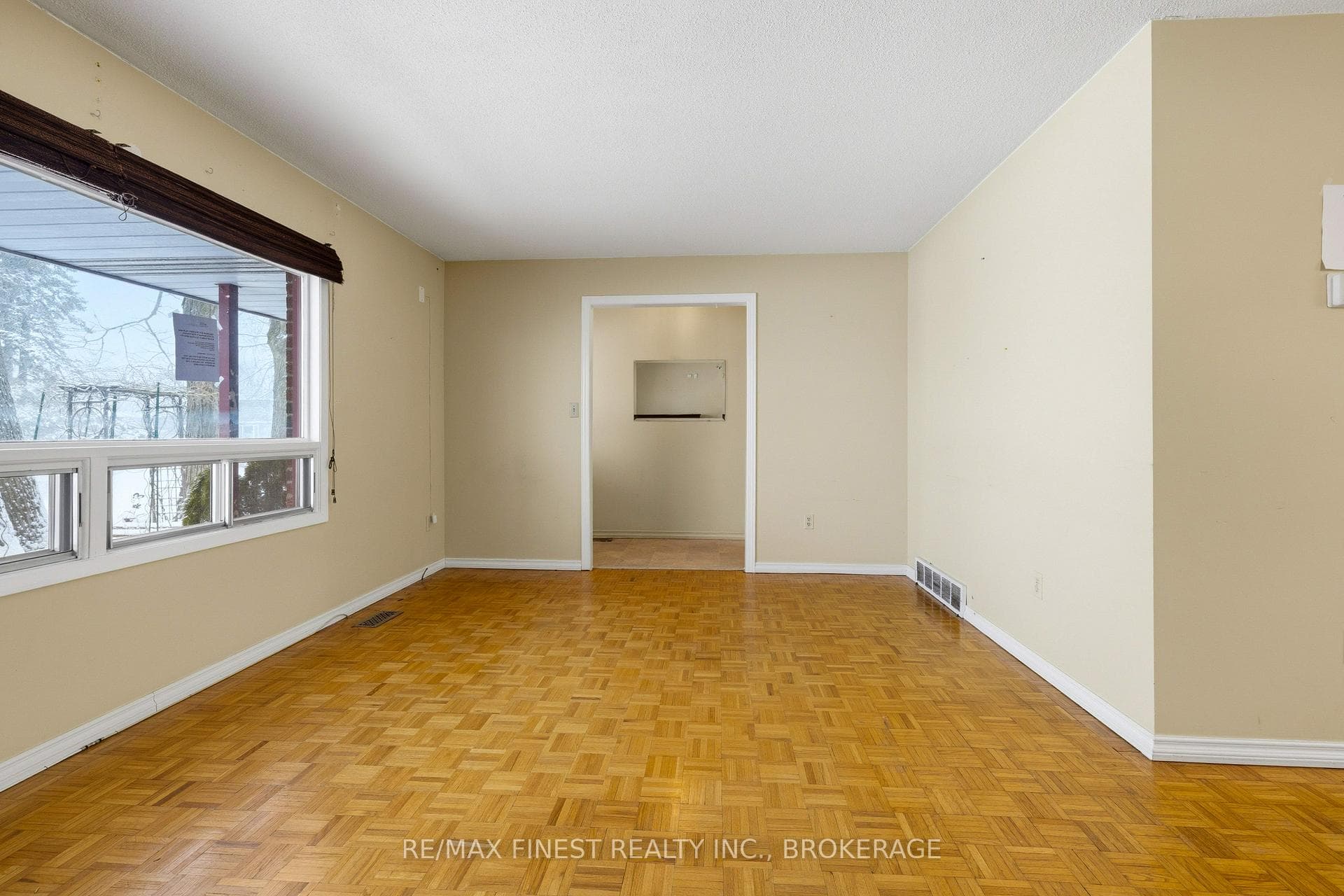 628 Stanford Street photo 16