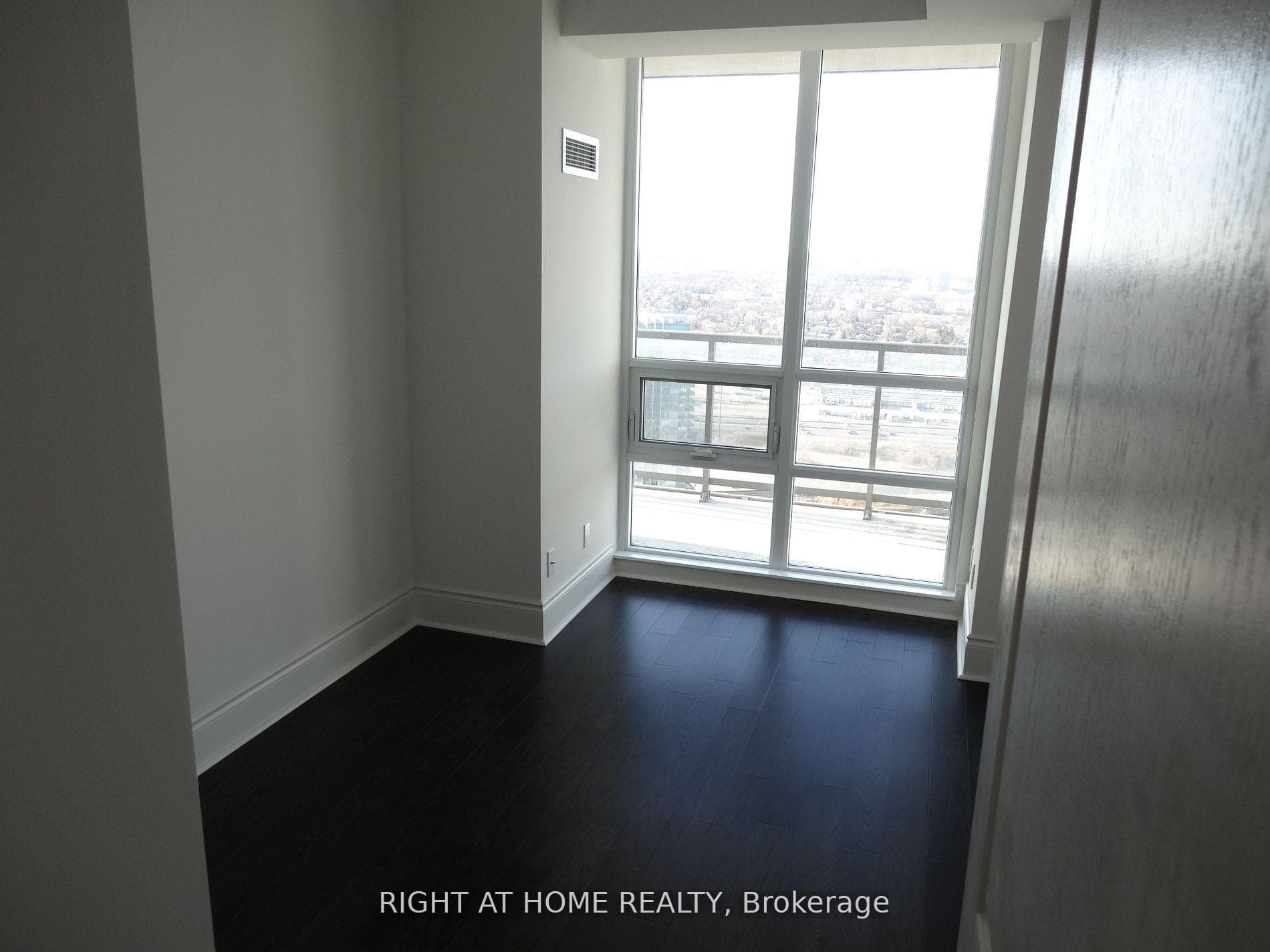 2230 Lake Shore Boulevard Unit 4304 photo 12