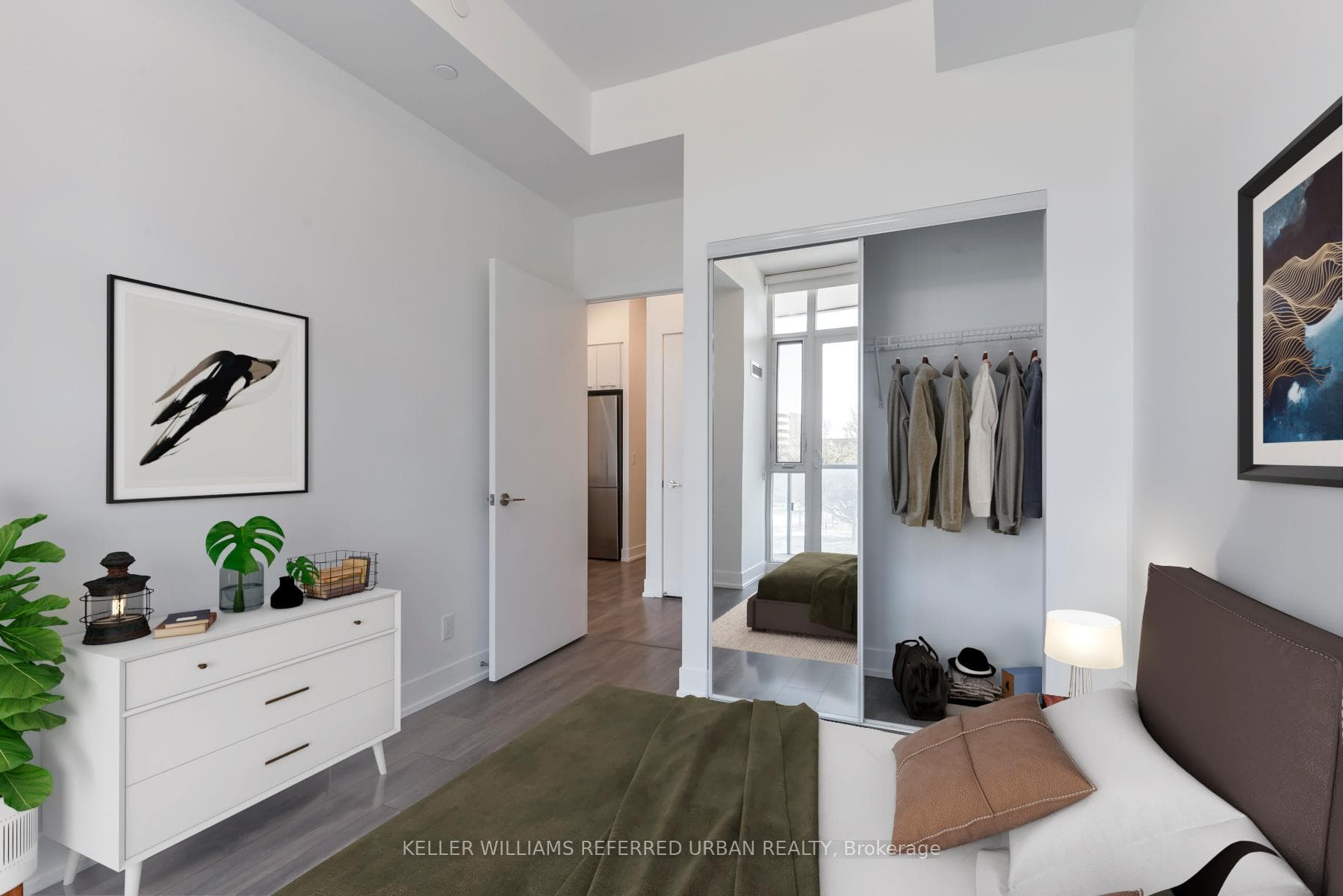 9471 Yonge Street Unit 312 photo 4