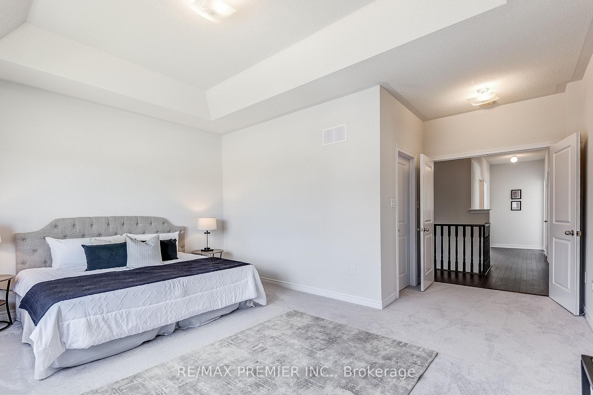 223 Yakefarm Boulevard photo 29