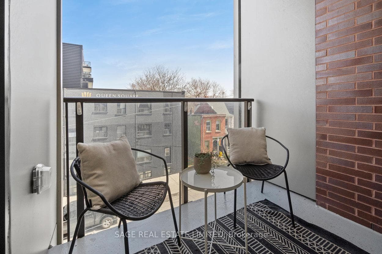 246 Logan Avenue Unit 323 photo 17