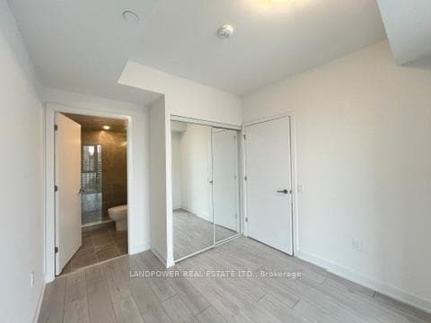 5858 Yonge Street Unit 922 photo 16