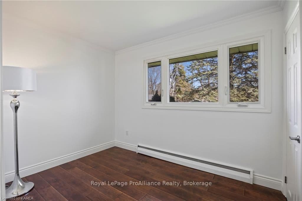 717 CENTRE Street photo 24