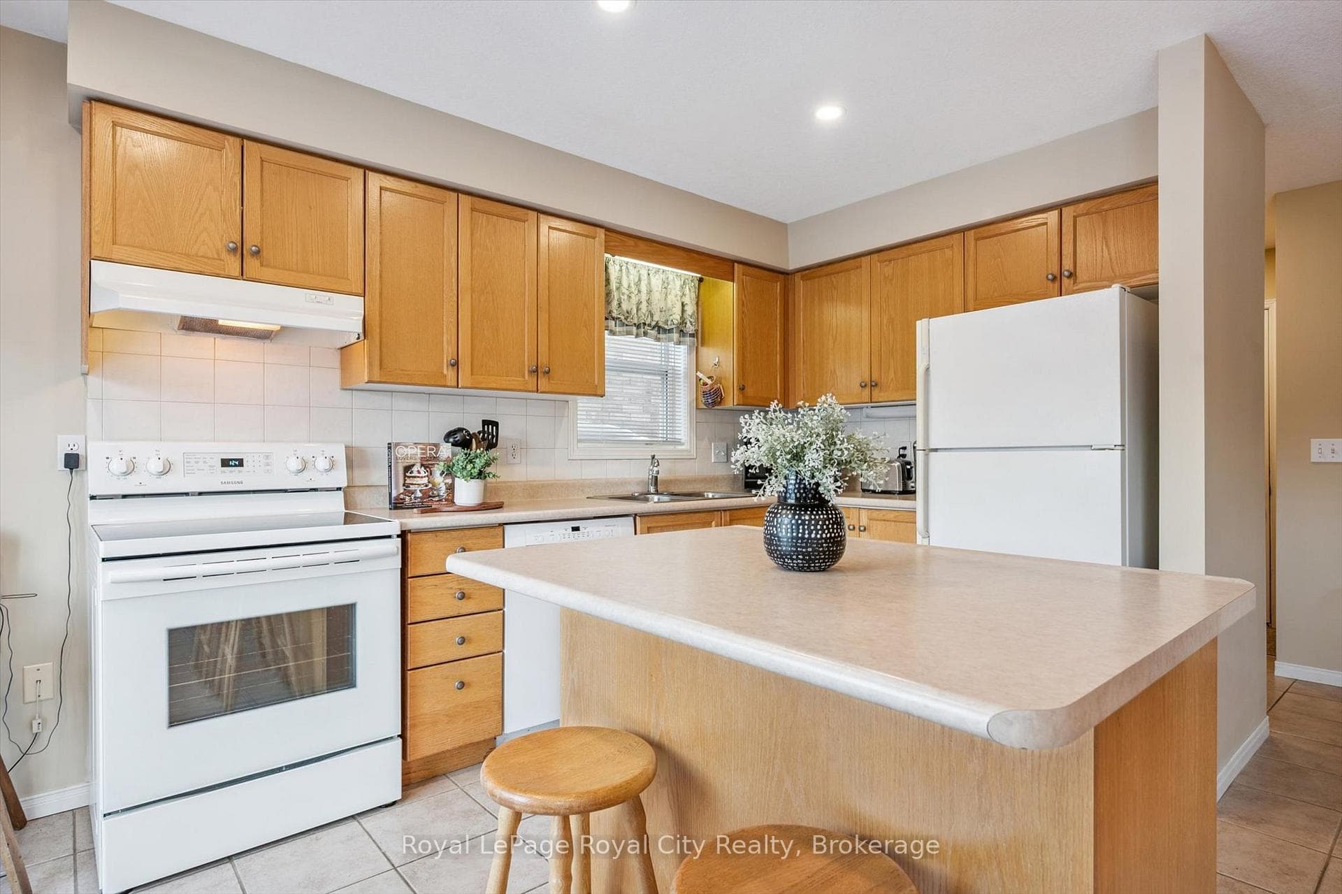347 Starwood Drive photo 10