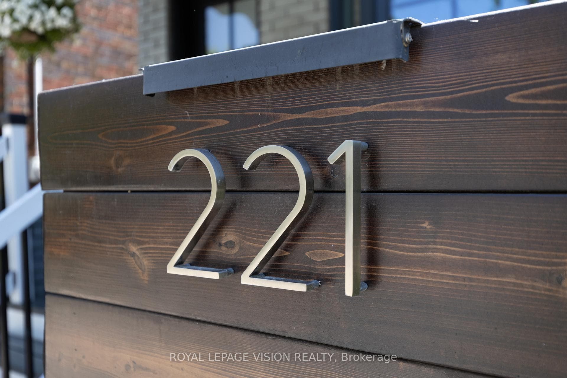 221 Bedford Park Avenue photo 5