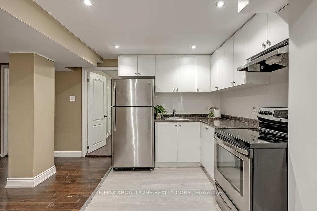640 Weynway Court photo 30
