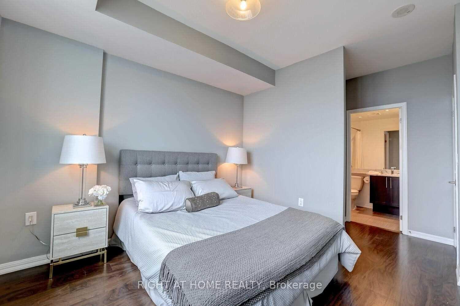 125 Western Battery Road Unit 2715 photo 27