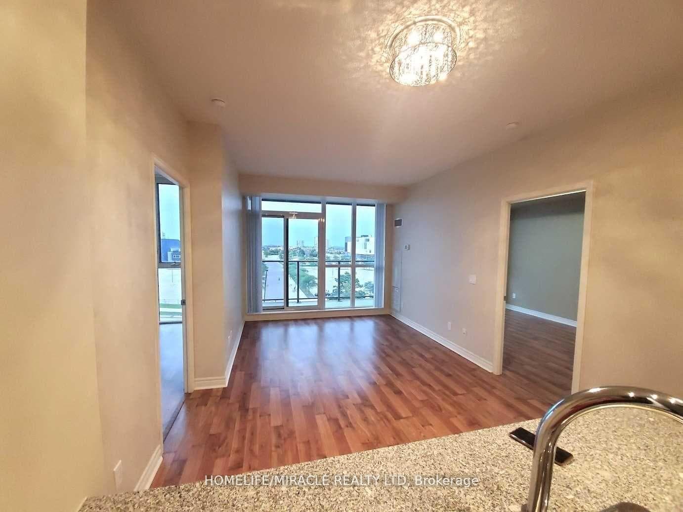 339 Rathburn Road Unit 617 photo 4